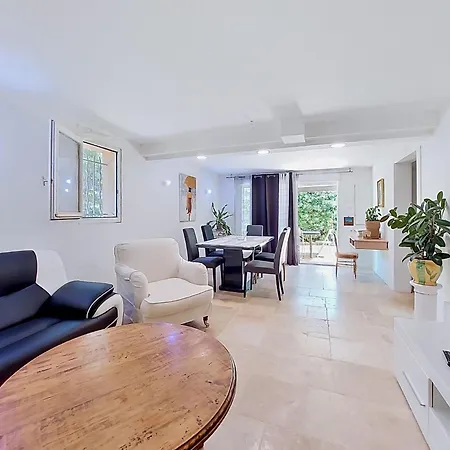Appartamento Bas De Anemones By Interhome Bormes-les-Mimosas
